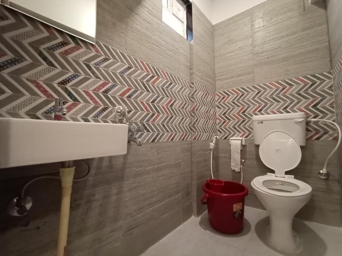 Royal N Deluxe Hotel Bangalore Ngoại thất bức ảnh