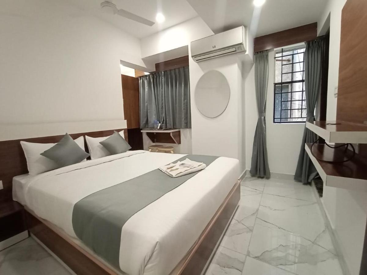 Royal N Deluxe Hotel Bangalore Ngoại thất bức ảnh